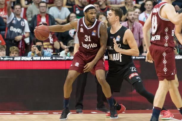 年轻球员挖 年轻球员挖